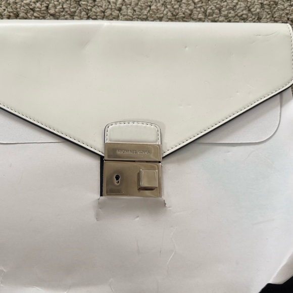 Authentic brand new with tags mk collection clutch - Picture 7 of 8